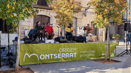 Festa hivern Mercat Origen Montserrat. Concert folk amb Corrandes són corrandes